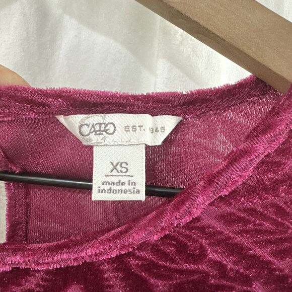 Cato Burgundy Red Velvet Hi-Lo Flare Sleeve Flowy Tunic Top Womens Size XS Boho - Picture 3 of 8